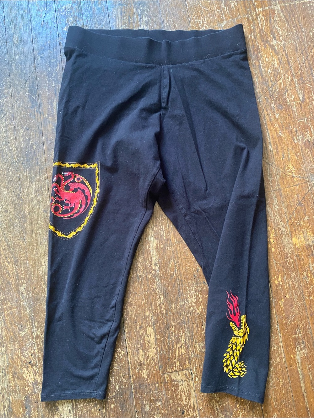 “House of The Dragon” Graphic Womens Cropped Leggings Size XL